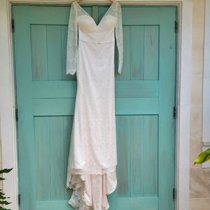 Paloma Blanca Wedding Dress + Veil + optional belt